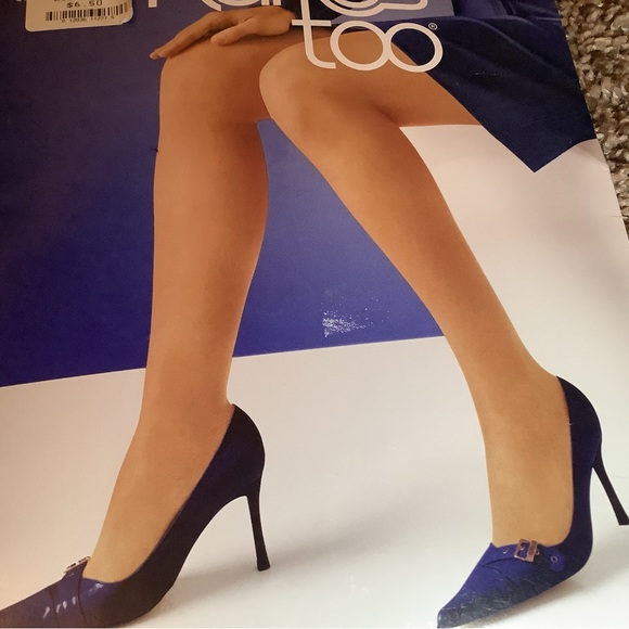 Hanes too day sheer control top pantyhose, color barely black, size: EF - Picture 2 of 12